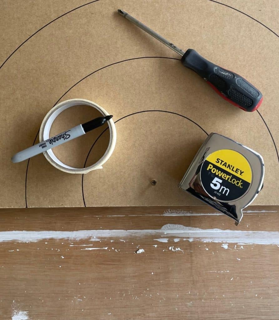 draw circle with tape measure