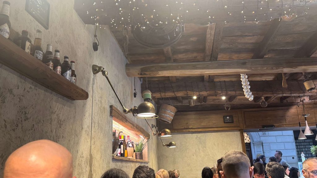 the decor at Pinsitaly trevi