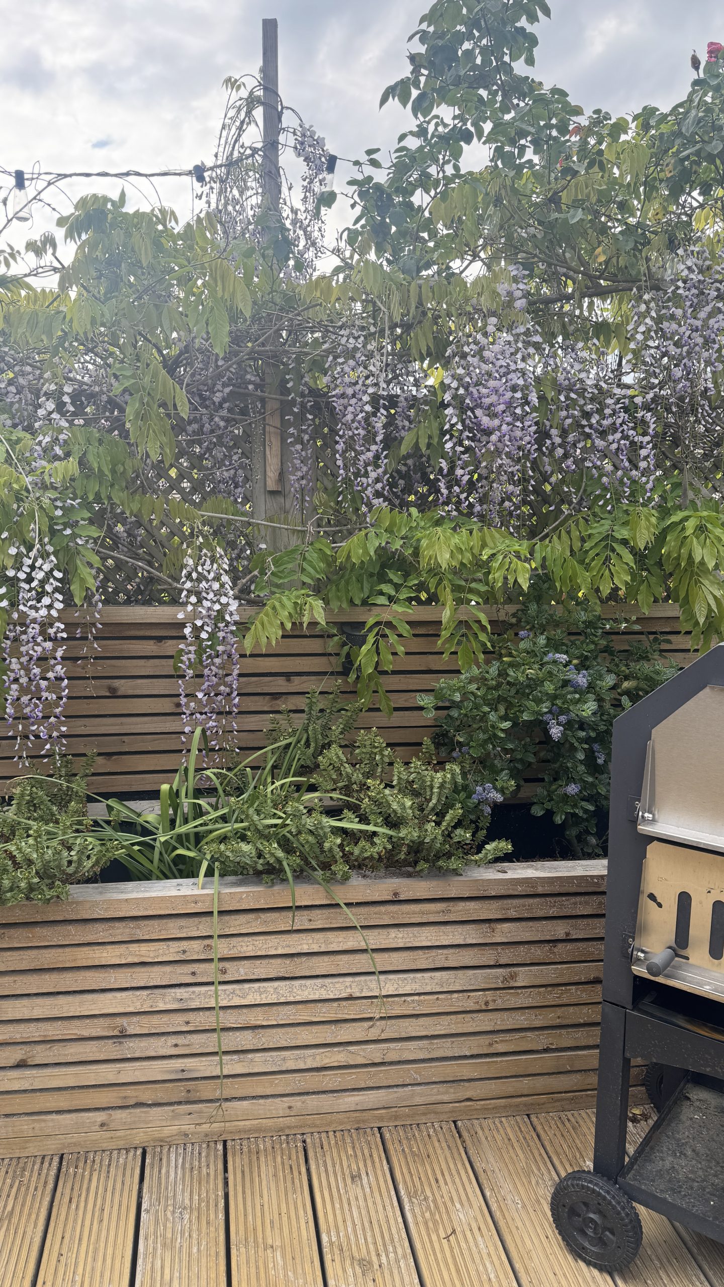 DIY slat planter