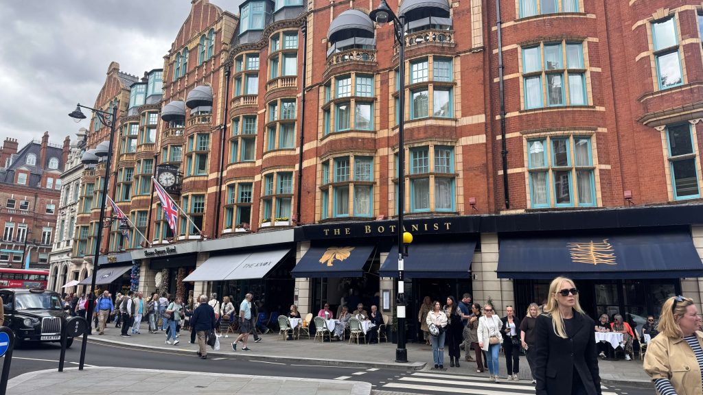 Chelsea in Bloom 2026 review - London’s fantastic free flower festival 