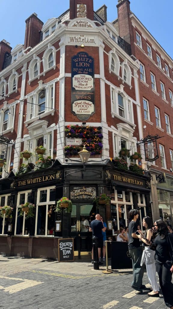 White Lion pub, Covent Garden
