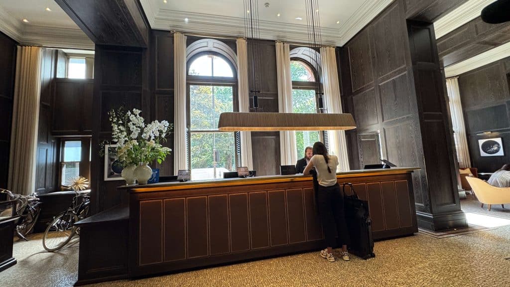 The kimpton fitzroy London review - the reception desk
