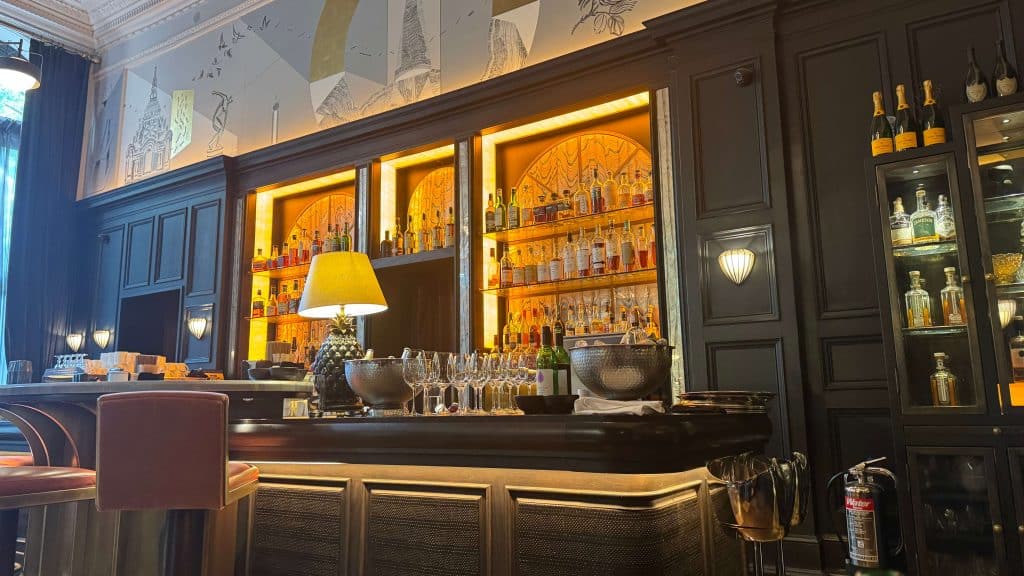 The kimpton fitzroy review fitz's parlour