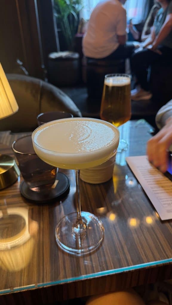 cocktails in fit'z bar