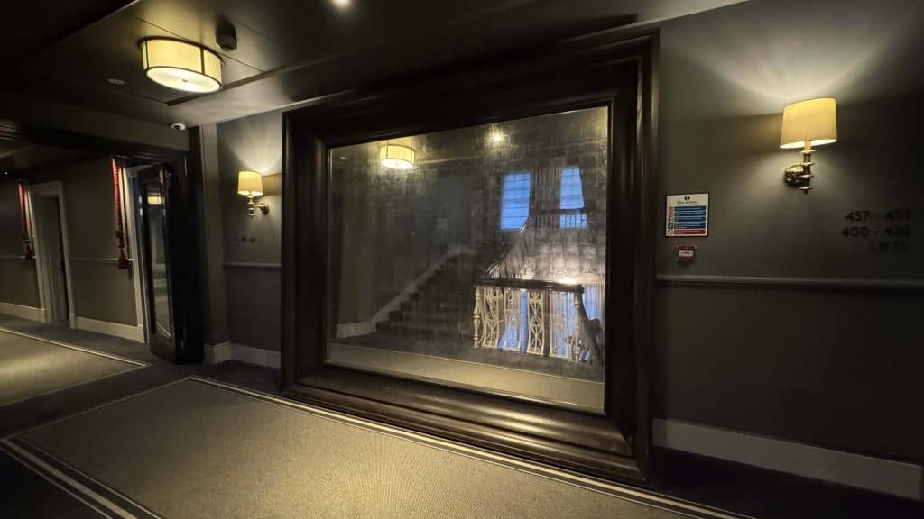 largest mirror ever