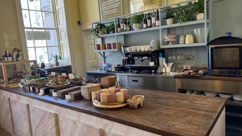 Cafe Petiole