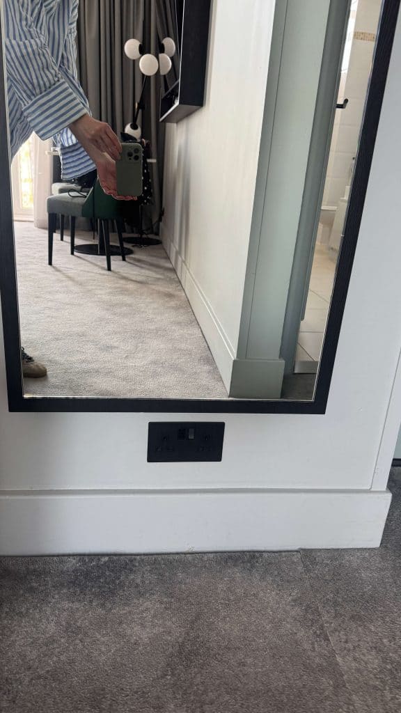 socket under mirror