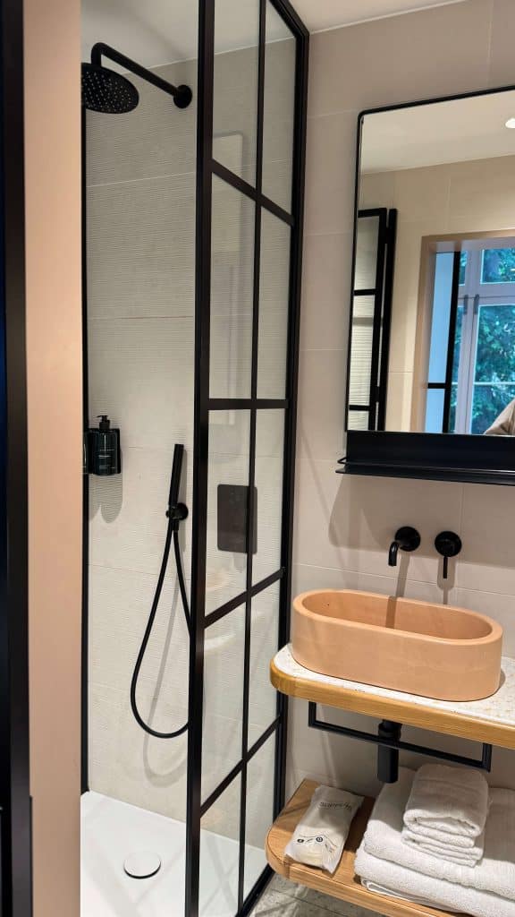 cute bathroom
