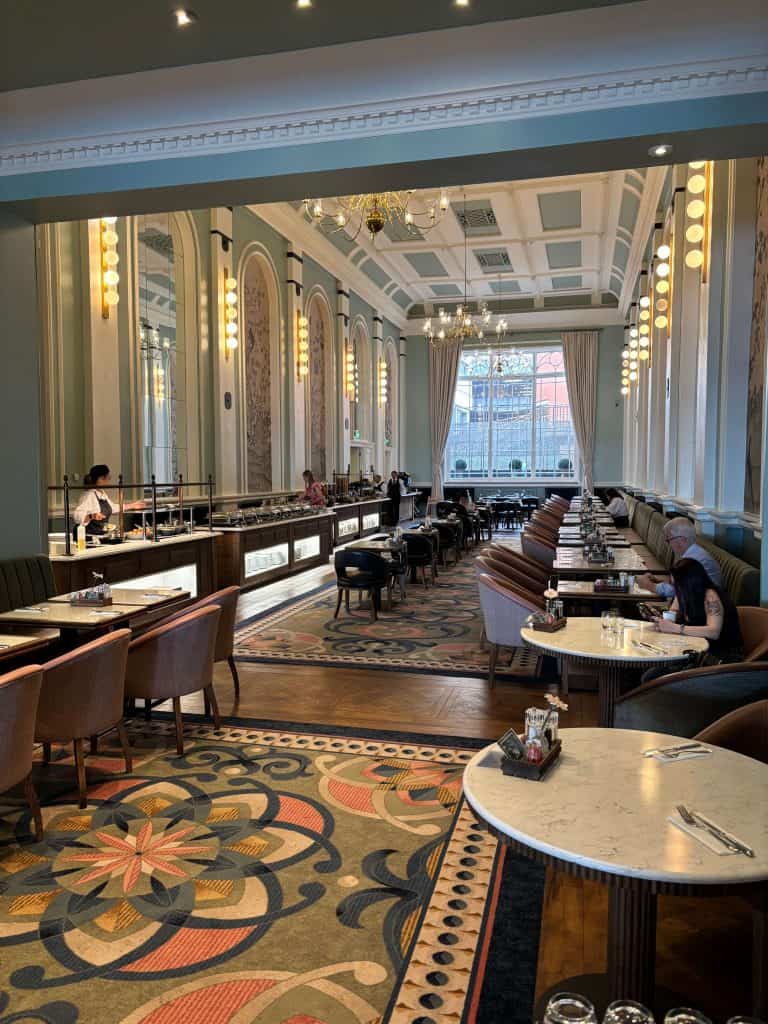 breakfast room at the grand