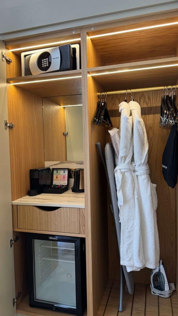 inside the wardrobes at the dilly