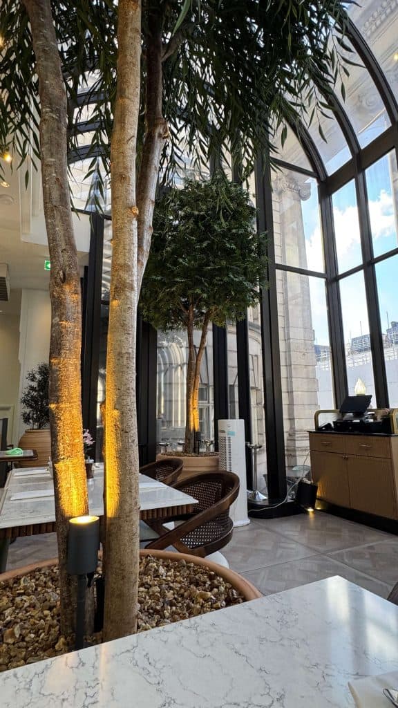 the terrace restaurant at the dilly hotel london
