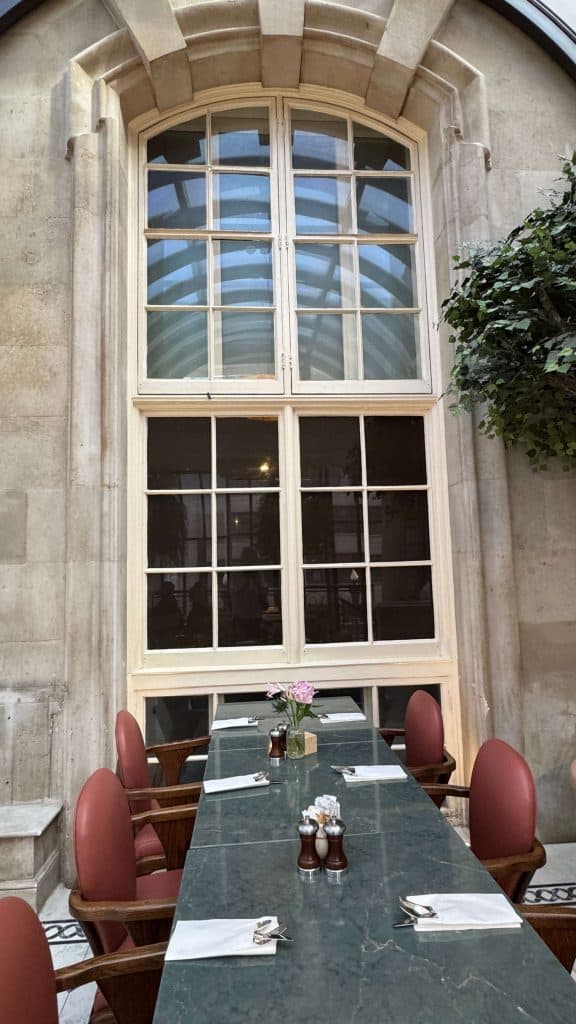 the breakfast room