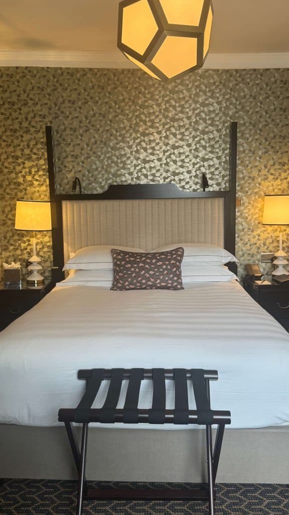 bedrom at the academy htel london gower street