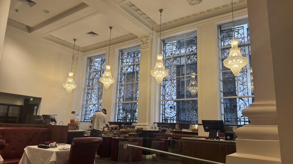 breakfast room threadneedles hotel