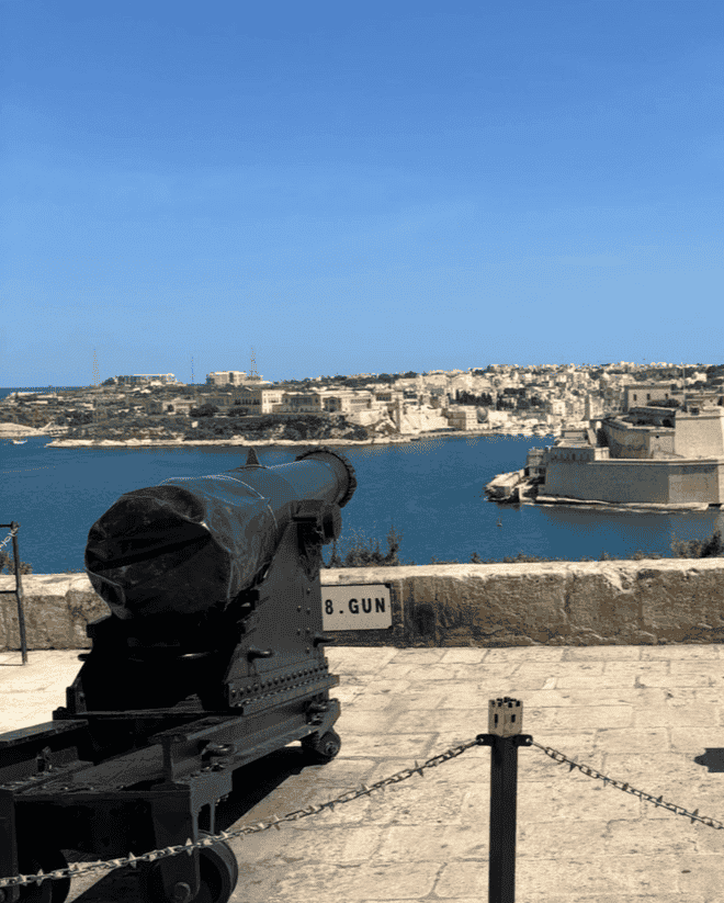 Valletta The Saluting Battery Cannon