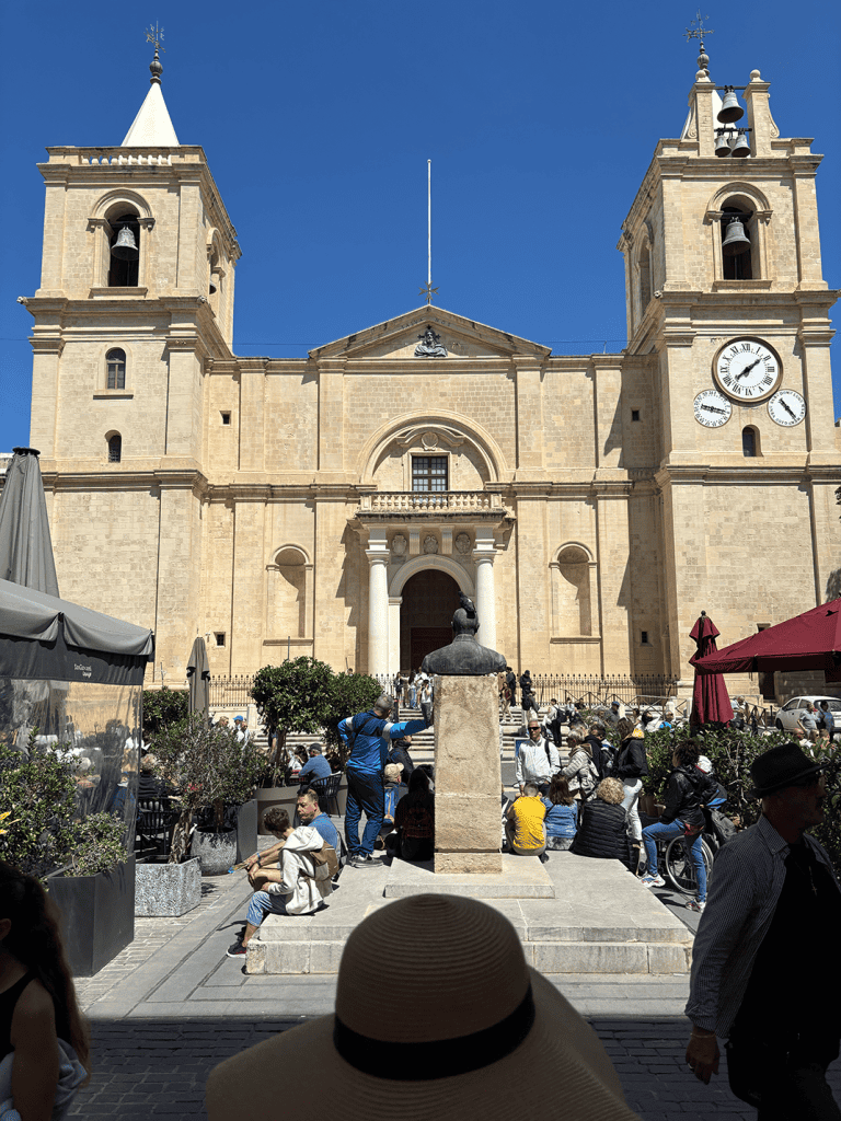 Valletta Church square